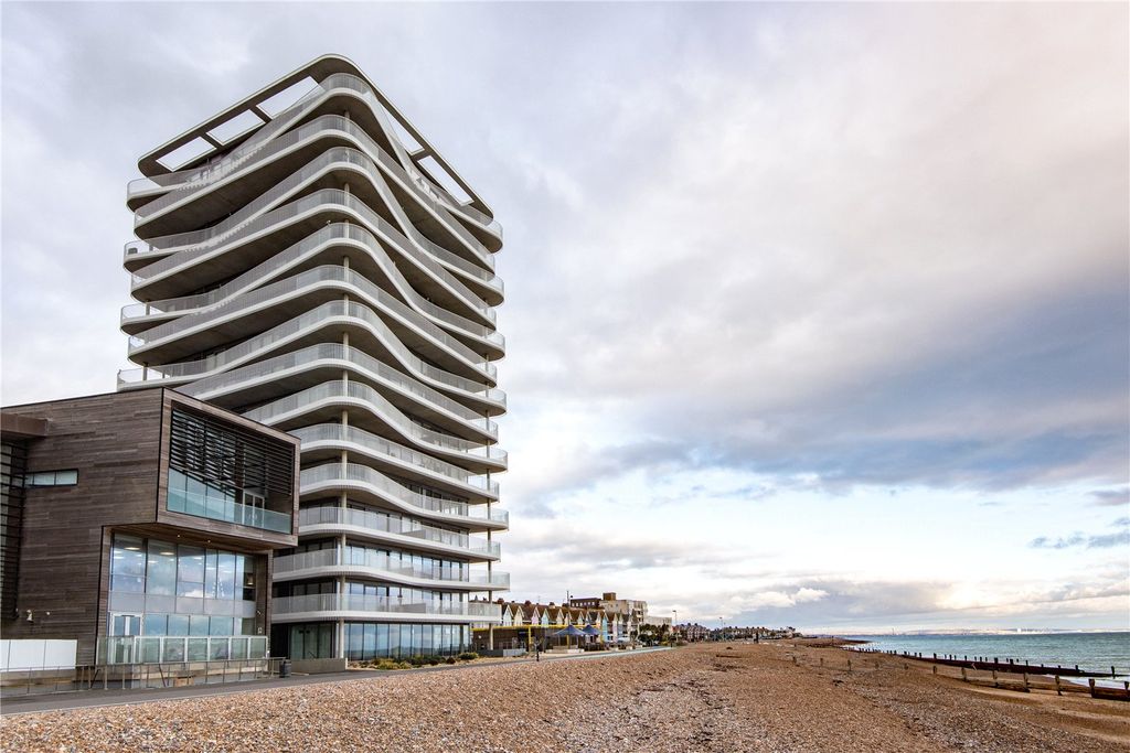 Property photo 2 of 13 External