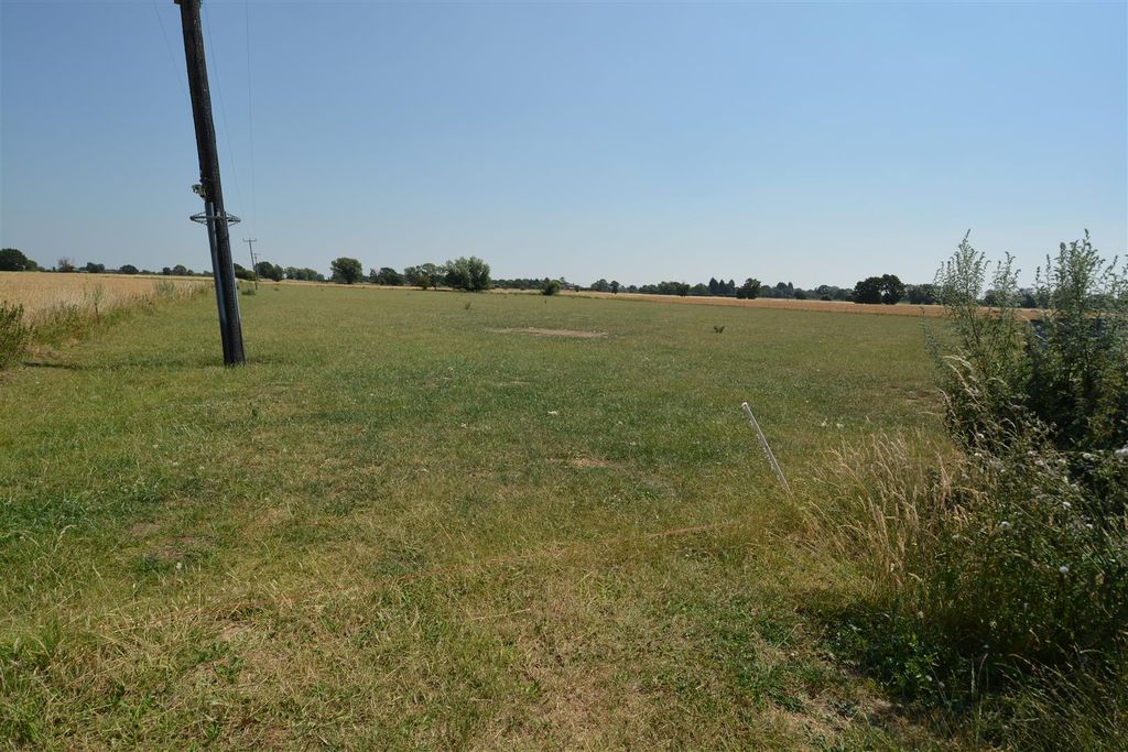 Property photo 2 of 21 Sandwith Land 1.Jpg