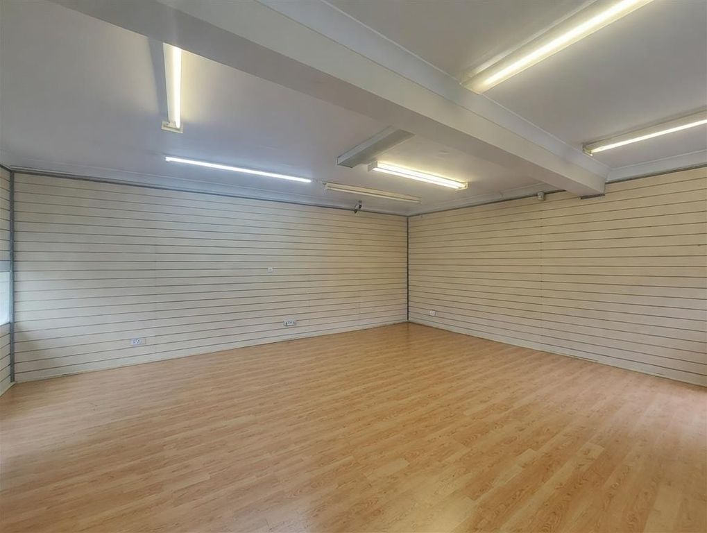 Property photo 3 of 5 1B Nutter Rd