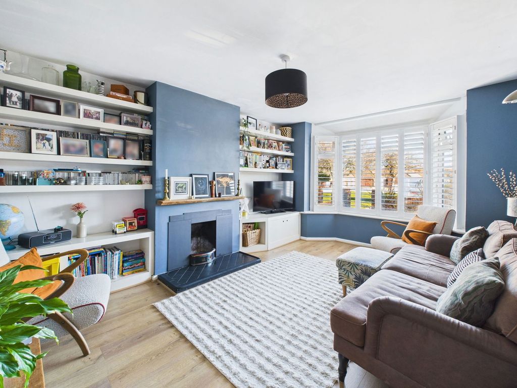 Property photo 3 of 13