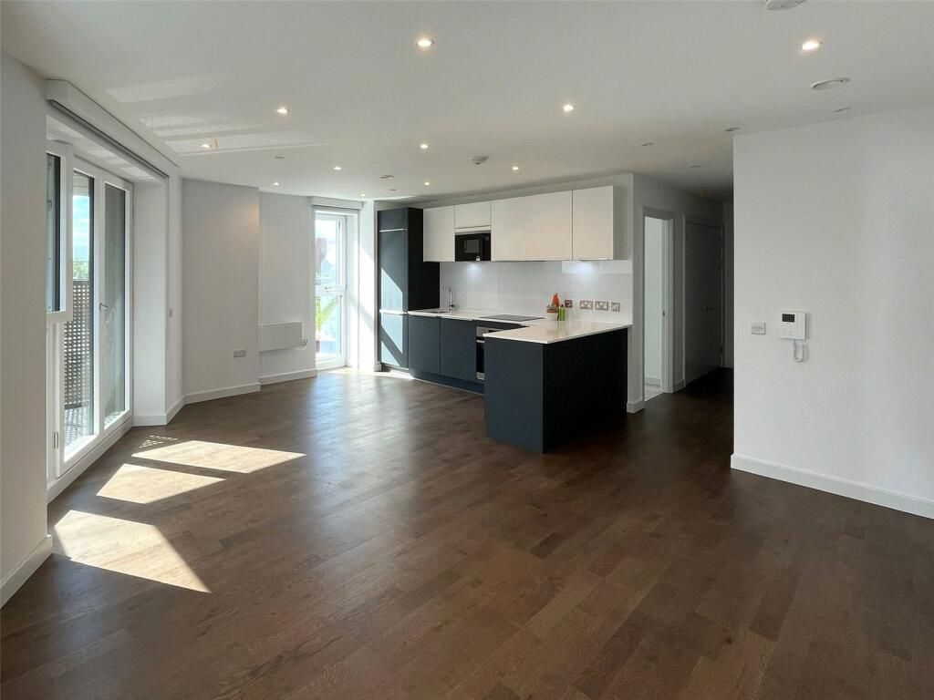 Property photo 2 of 19