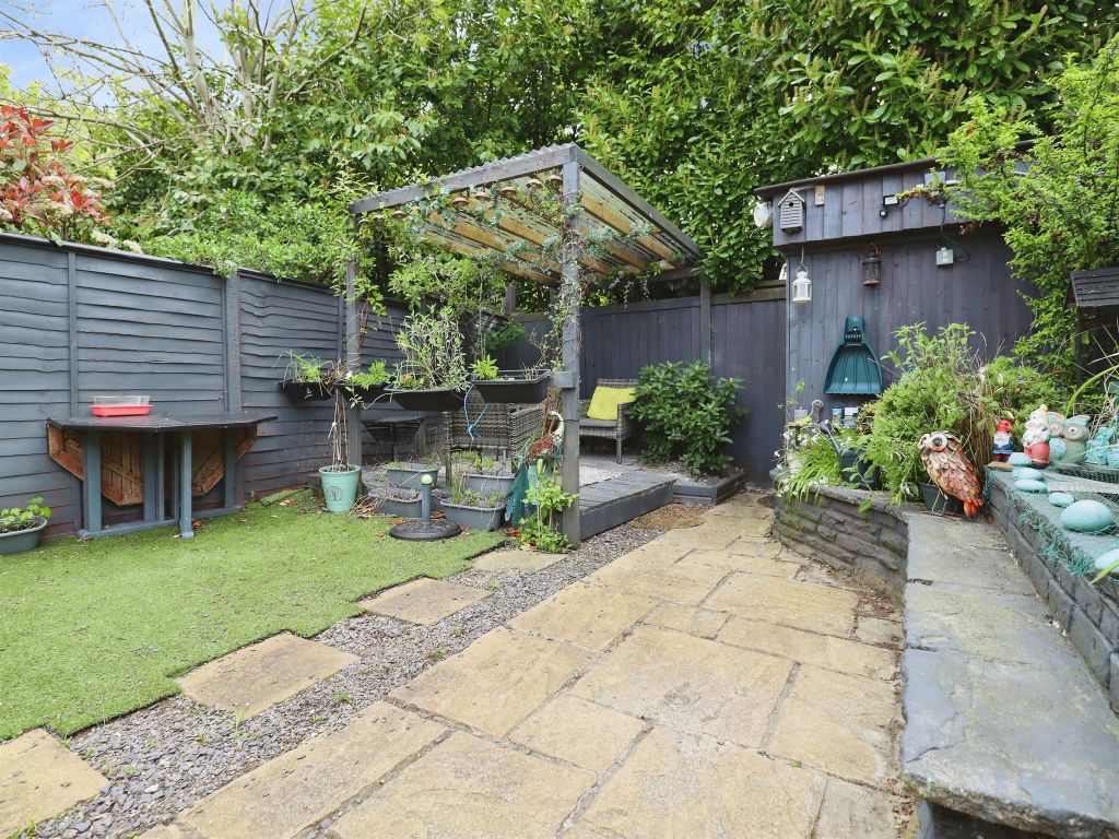 Property photo 2 of 19