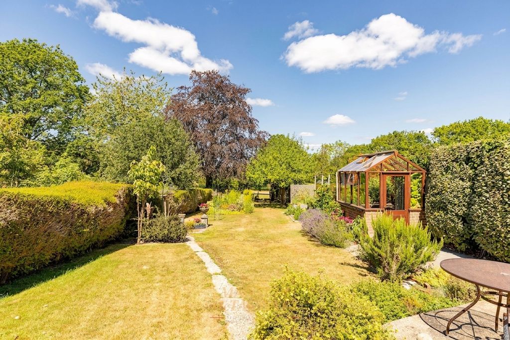 Property photo 2 of 18