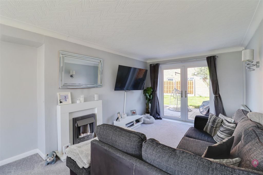 Property photo 2 of 18 Img_7604-Img_7606.Jpg