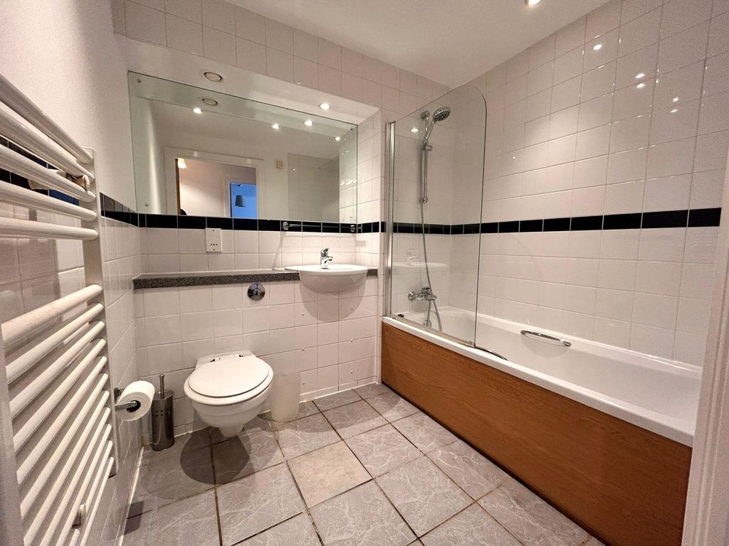 Property photo 3 of 7 Picture No. 15