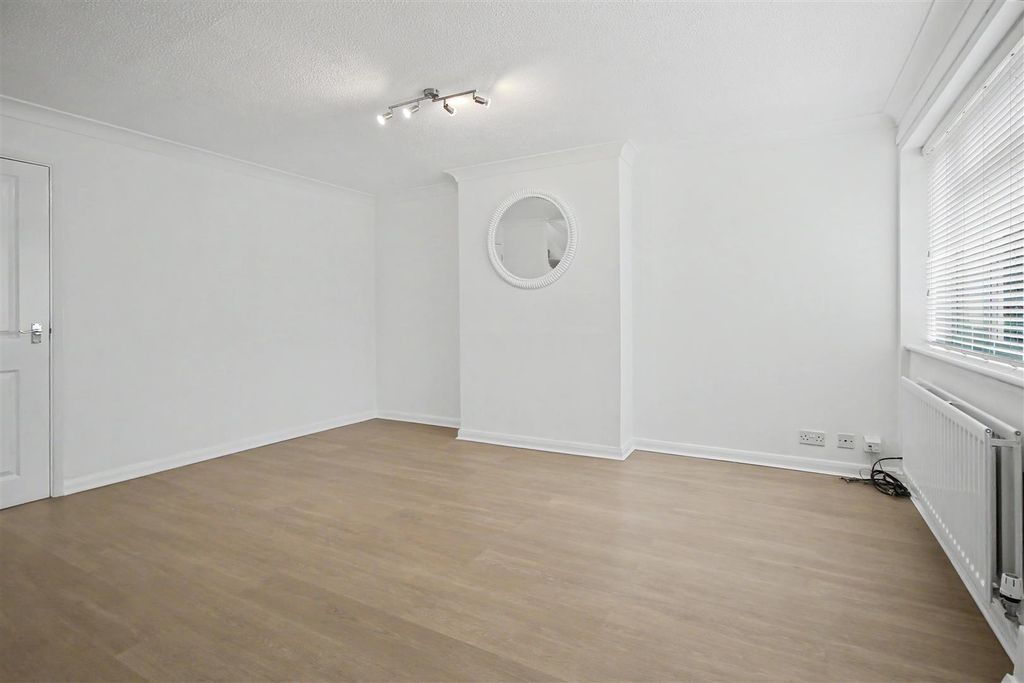 Property photo 2 of 17 Img_8787.Jpg