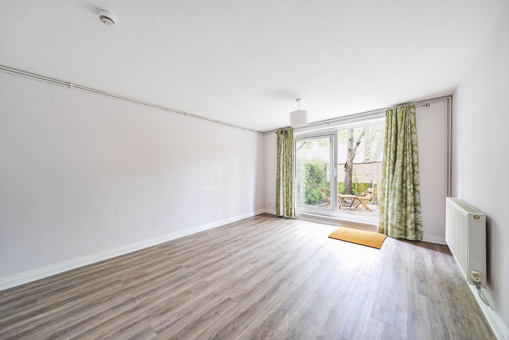 Property photo 2 of 15 1116253 (2)