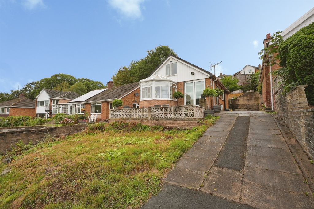 Property photo 2 of 16