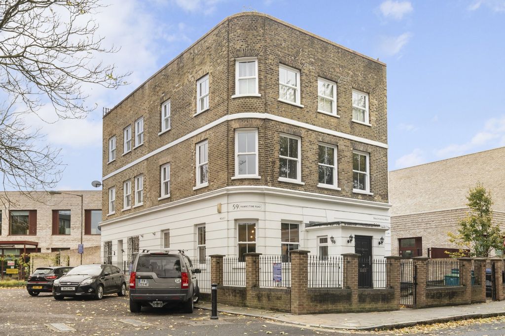 Property photo 3 of 21