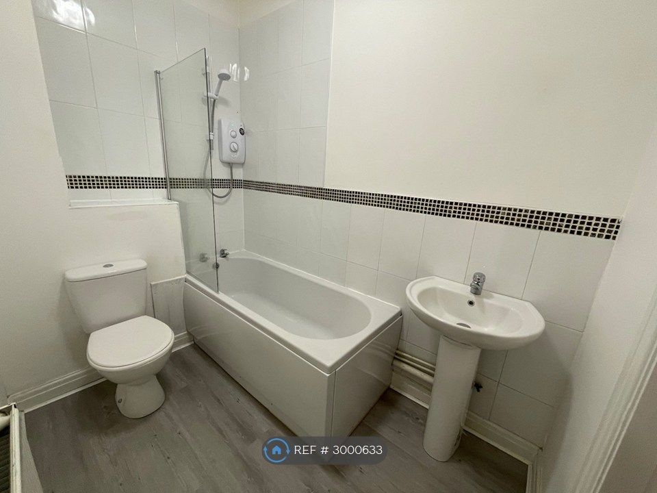 Property photo 3 of 6 Bathroom