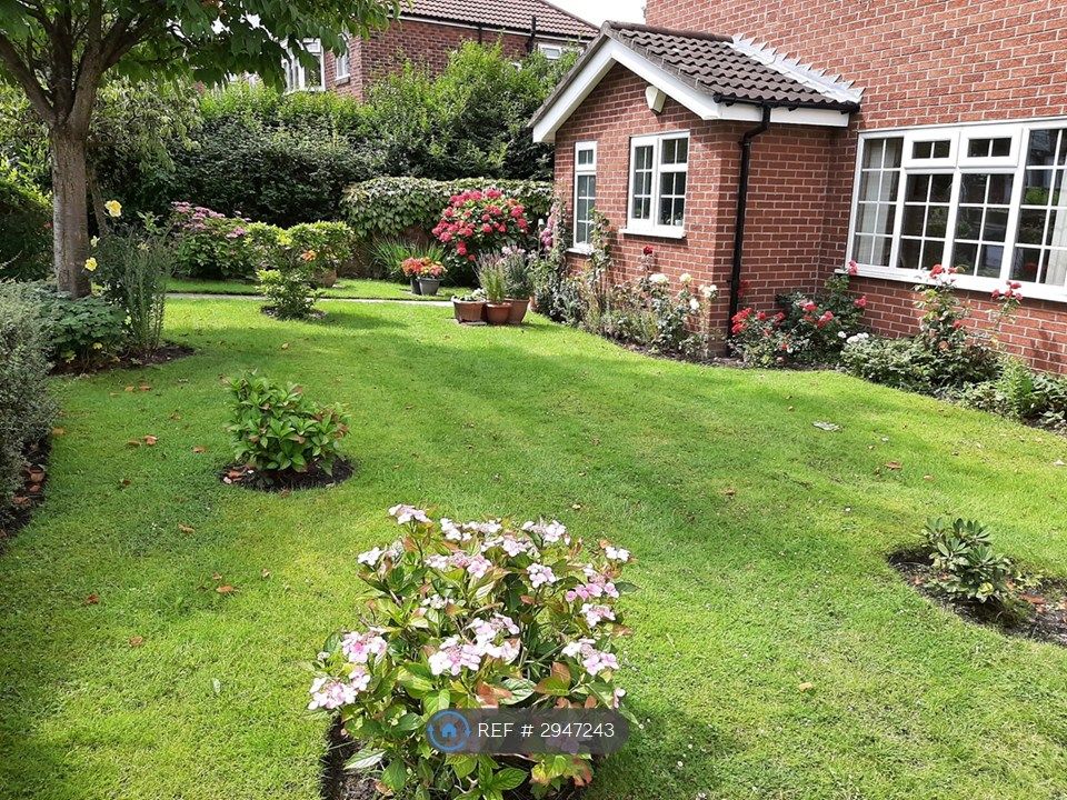 Property photo 2 of 28