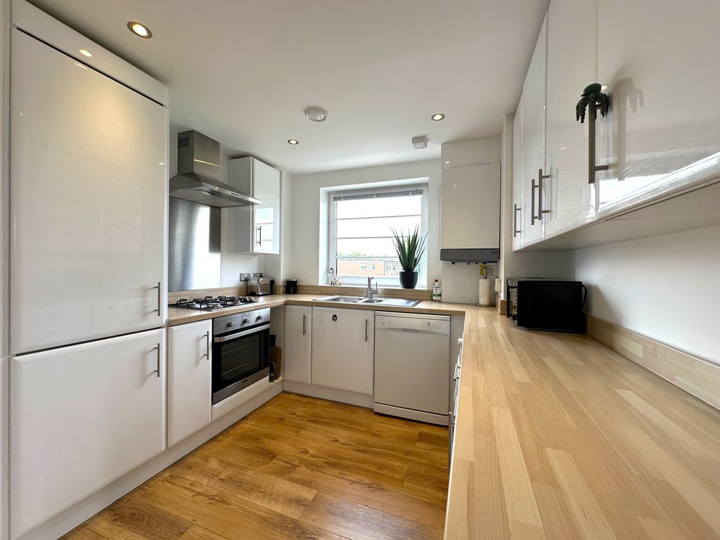 Property photo 2 of 11 Img_5343