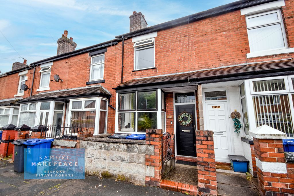 Property photo 1 of 16 Two Bedroom Terraced Property With Lovely Interiors