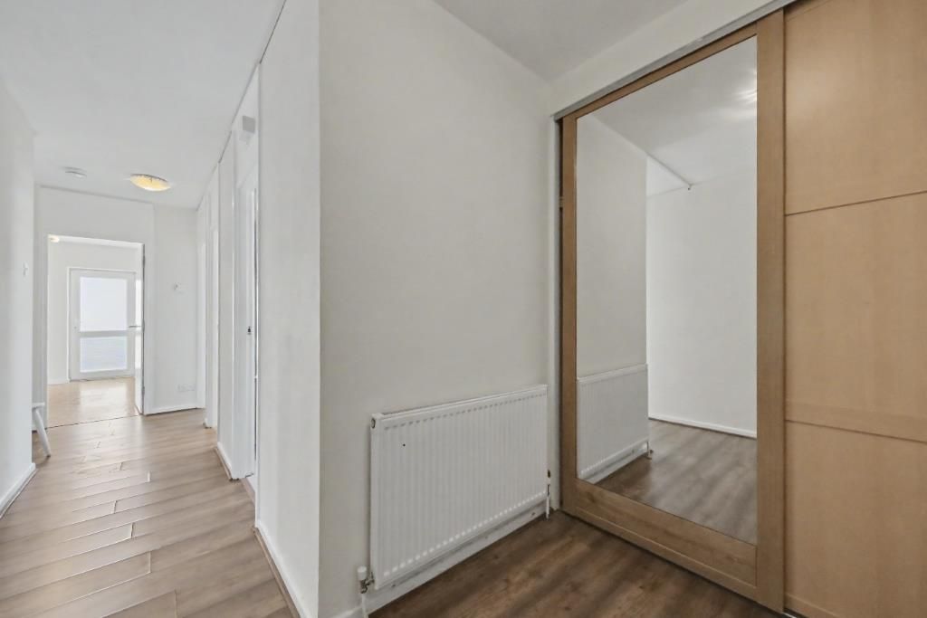 Property photo 2 of 11 Img_1803-Img_1807 (Portal Size).Jpg