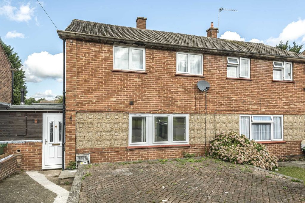 Property photo 2 of 7 Brick-Front Semi-Detached House With Driveway Park...