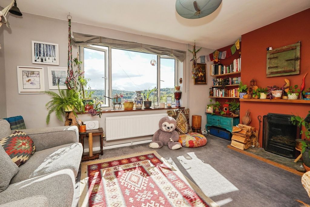 Property photo 3 of 22 Pbox-Img.Jpg