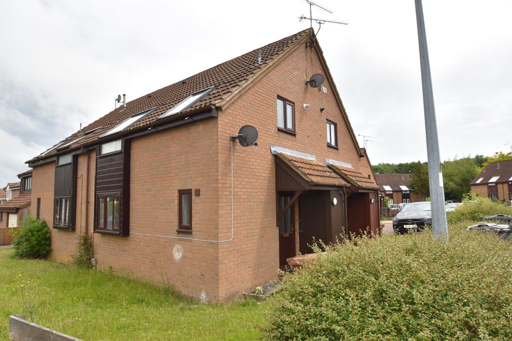 Property photo 1 of 8