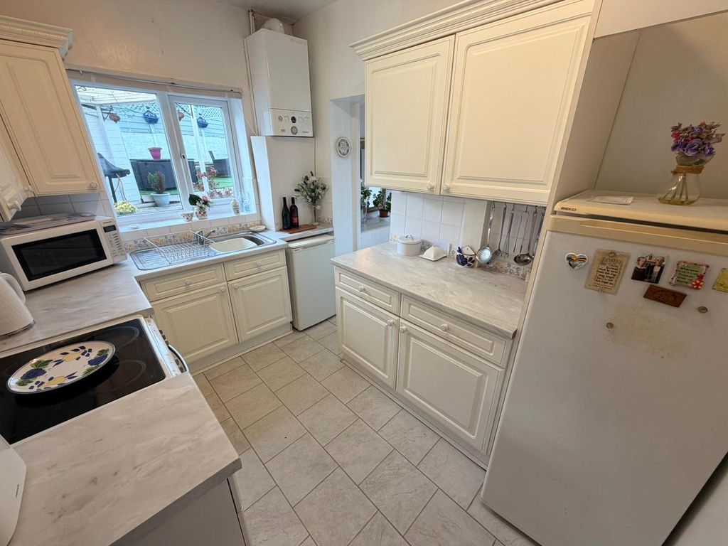 Property photo 3 of 20 Picture No. 05