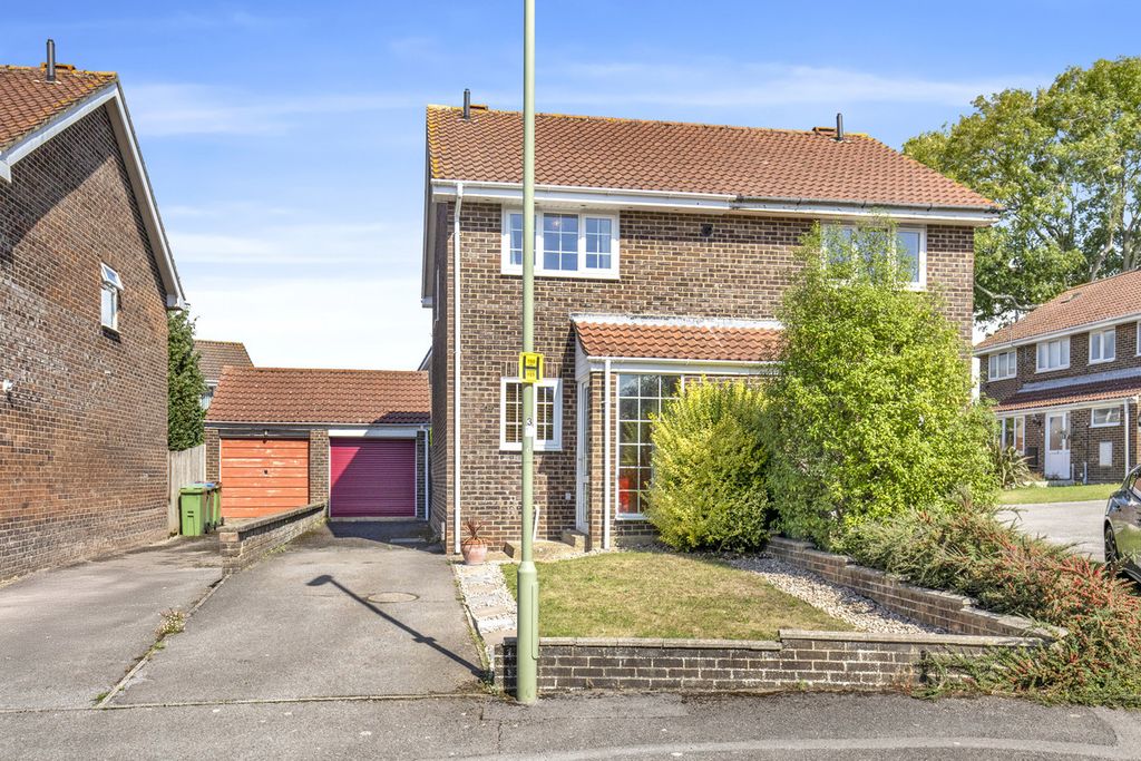 Property photo 1 of 15
