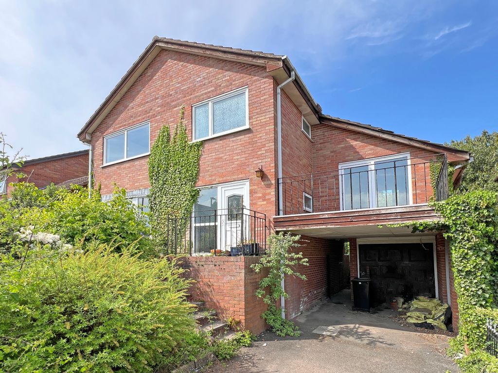 Property photo 1 of 12 Front