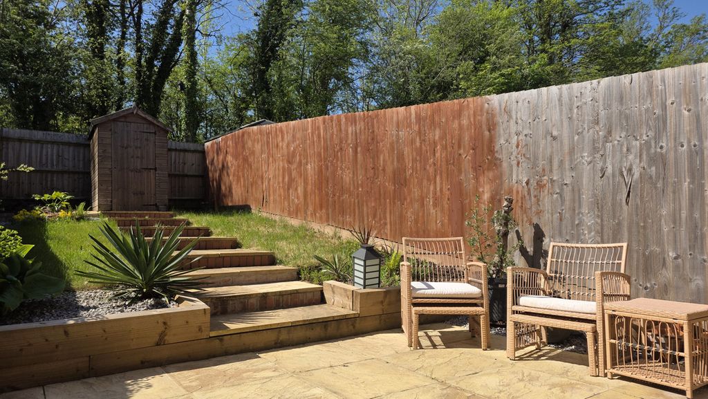 Property photo 2 of 29
