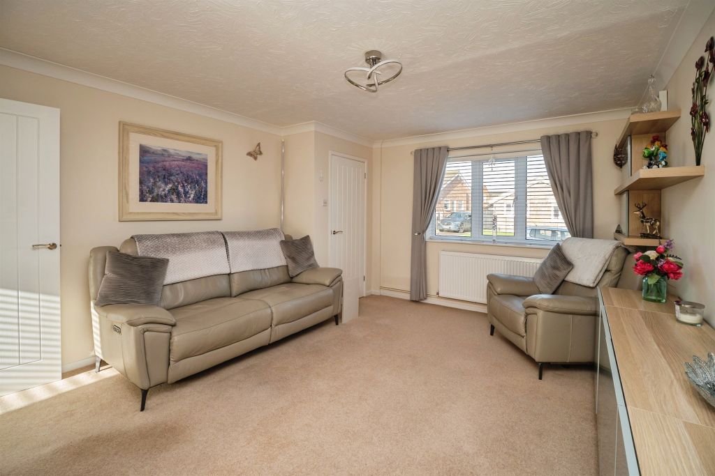 Property photo 2 of 23