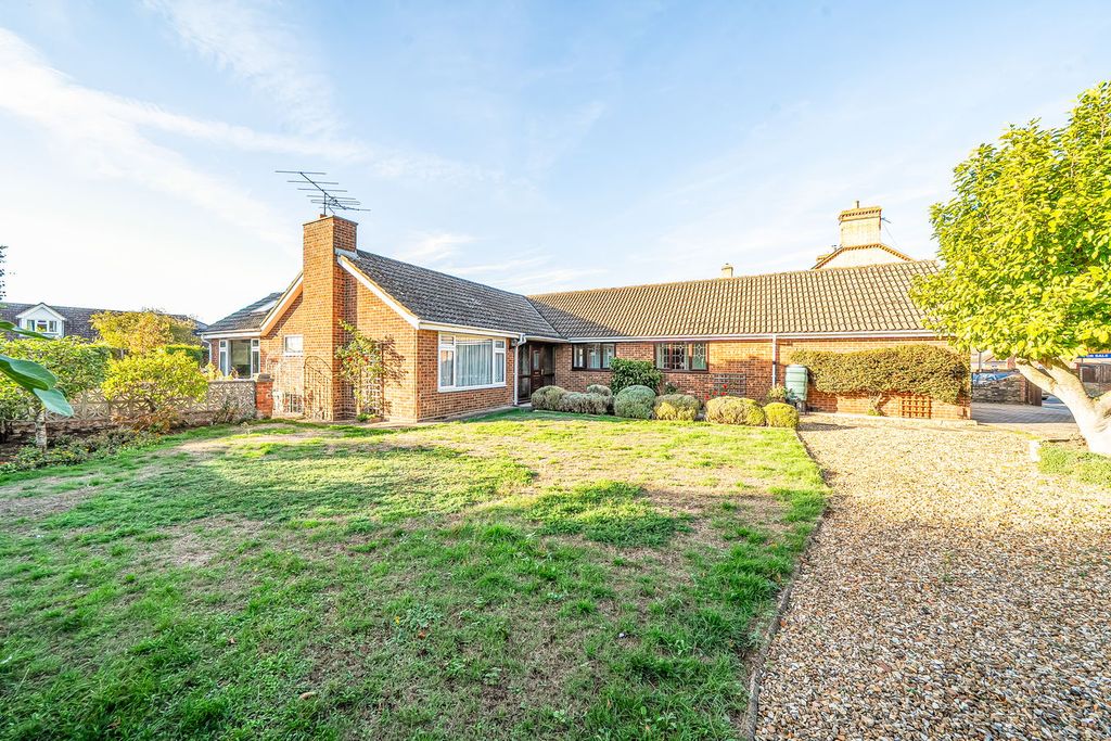 Property photo 1 of 24