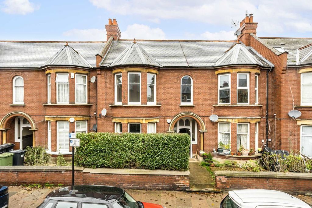 Property photo 1 of 4