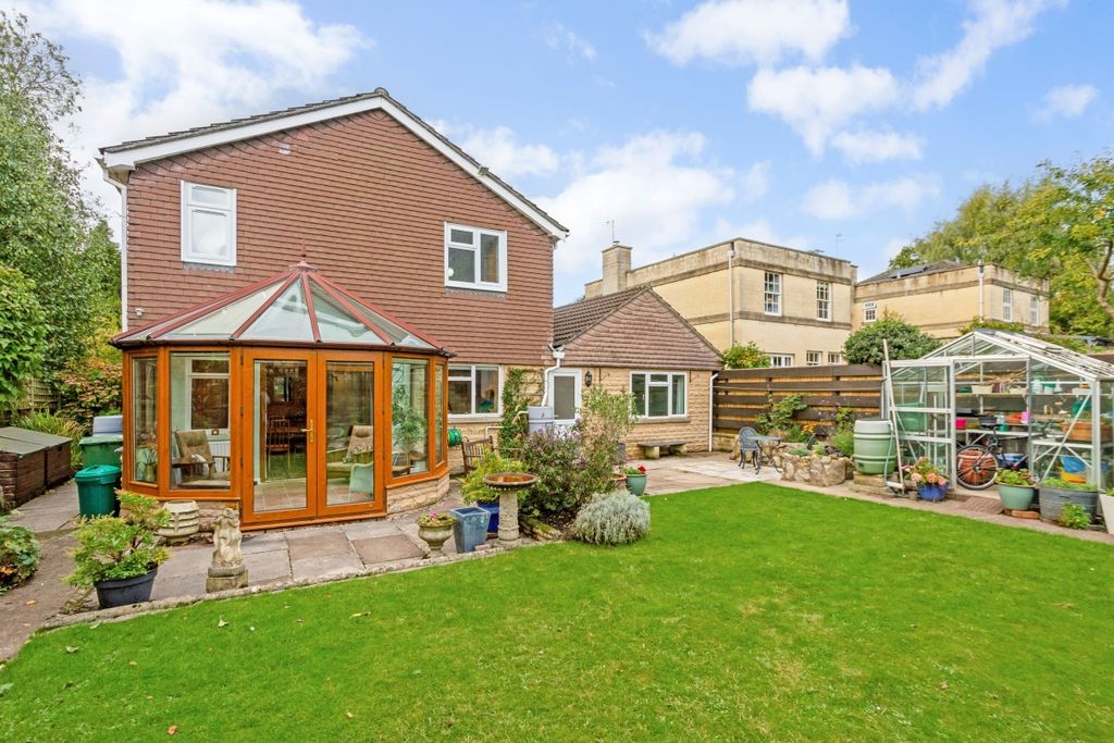 Property photo 3 of 19
