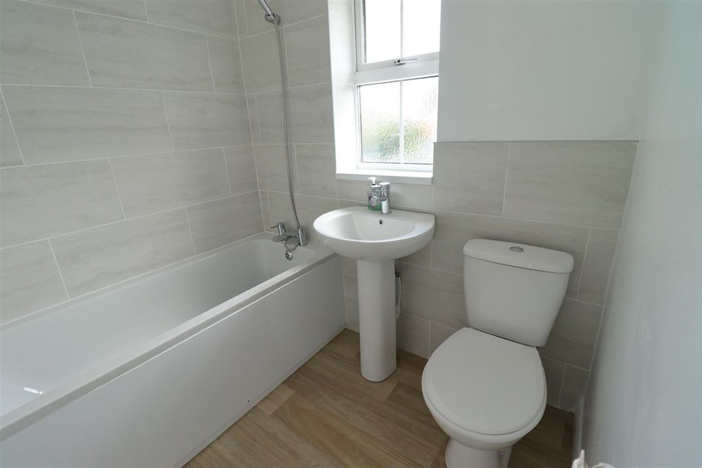 Property photo 3 of 8 Img_0402.Jpg