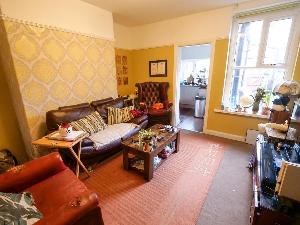 Property photo 3 of 5 Dining Room