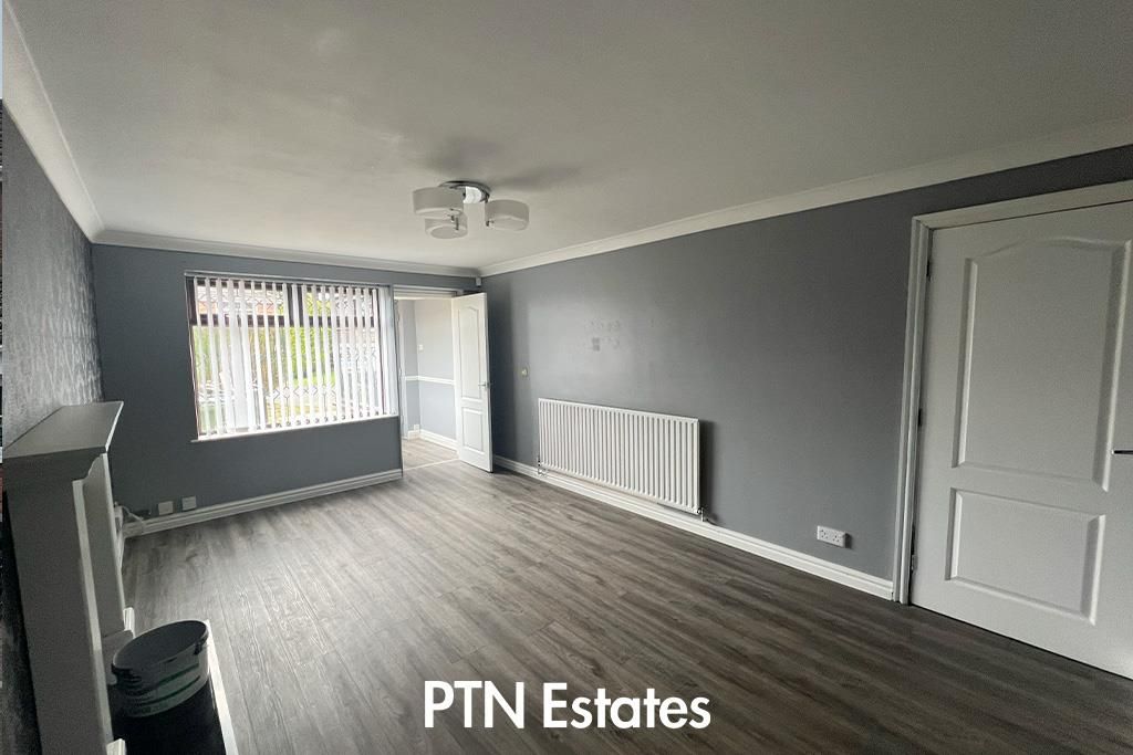 Property photo 3 of 13 Lounge.Jpg