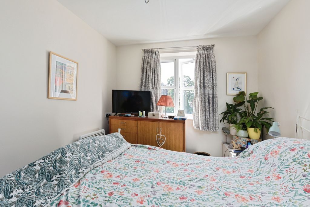Property photo 3 of 13