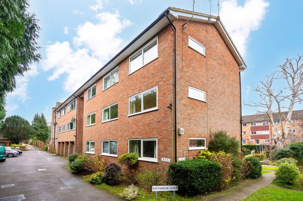 Property photo 2 of 19