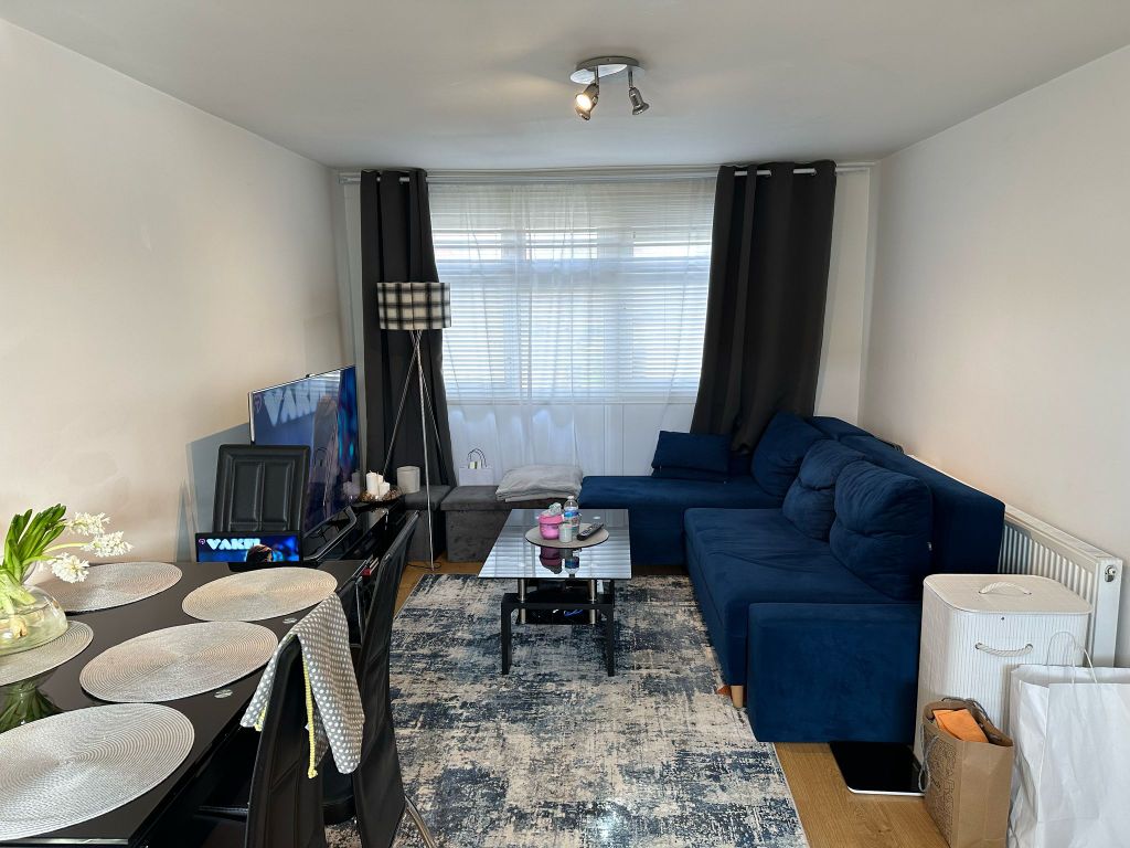 Property photo 2 of 9