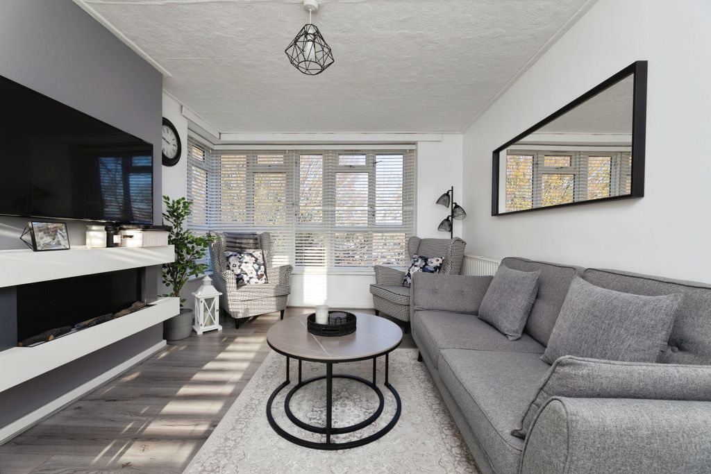 Property photo 2 of 19 Reception Room