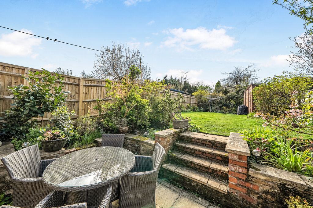 Property photo 2 of 17