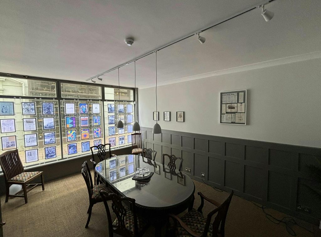 Property photo 2 of 5 Old Steine 1