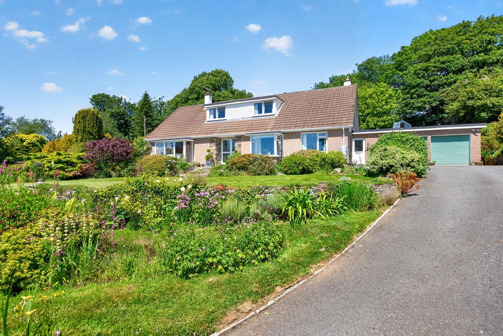 Property photo 1 of 18 Pbox-Img.Jpg