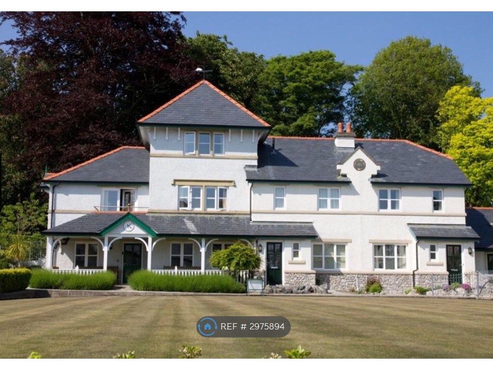 Property photo 2 of 17 22 Graythwaite Court Grange-Over-Sands