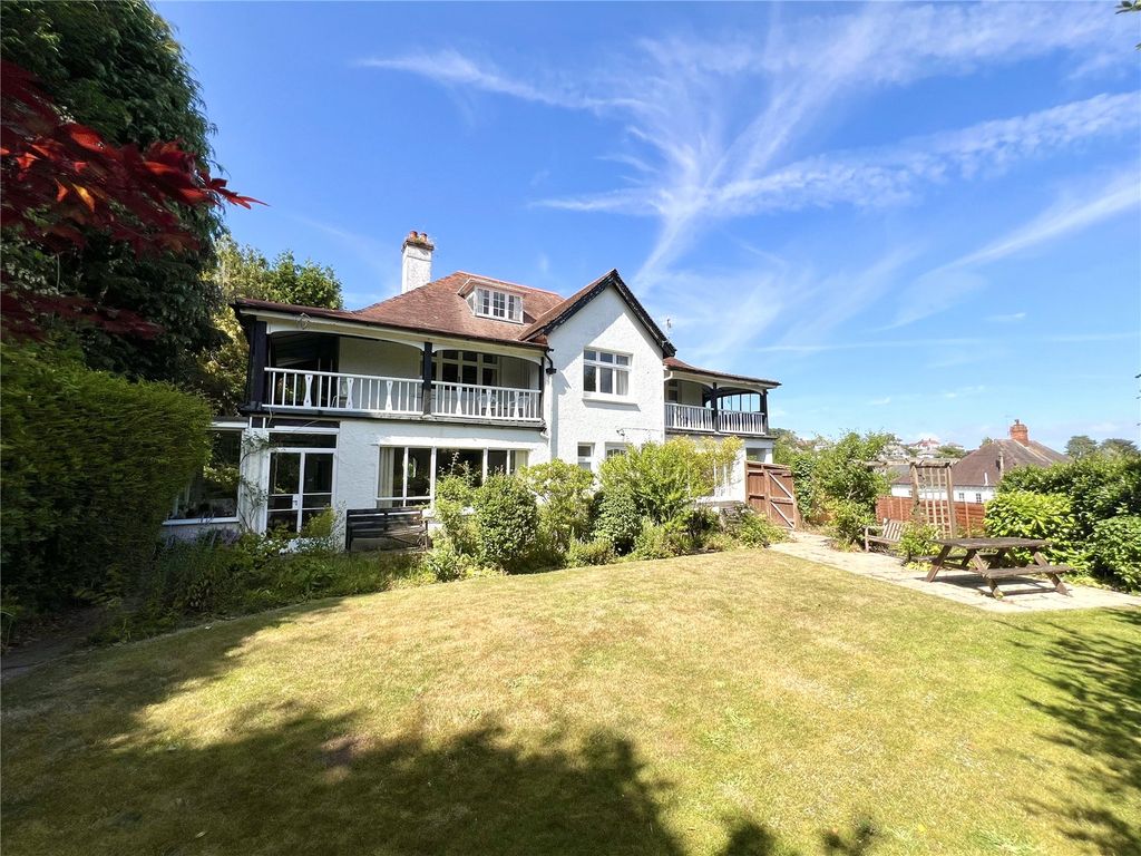 Property photo 3 of 23 Picture No. 27