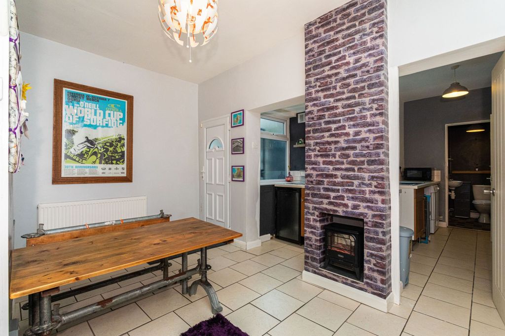 Property photo 3 of 18 Picture No. 03