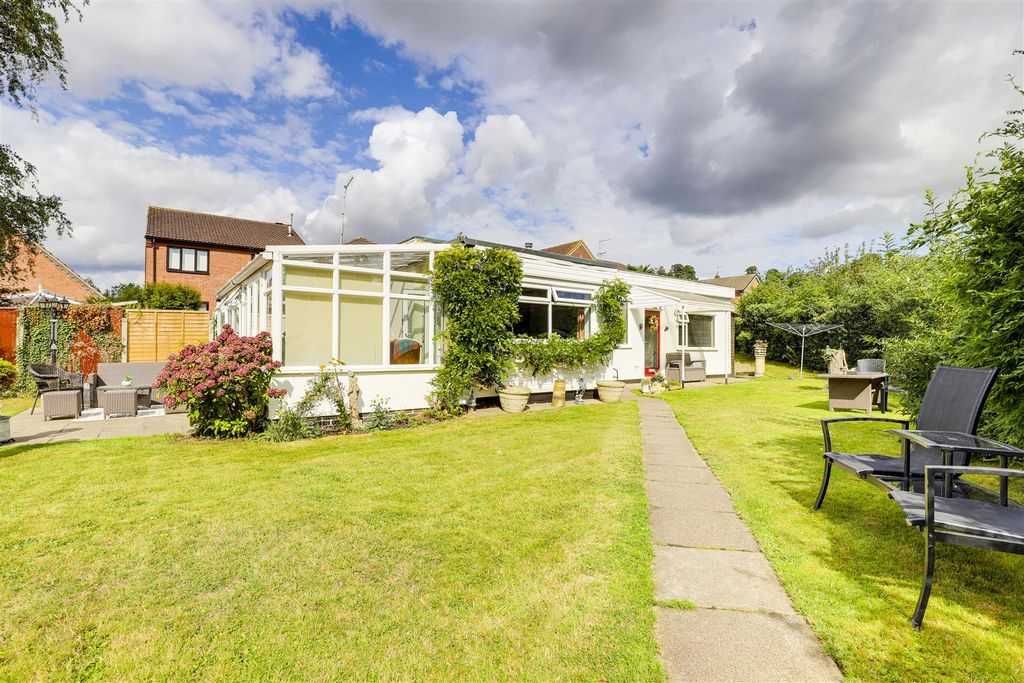 Property photo 1 of 21 10275.Jpg