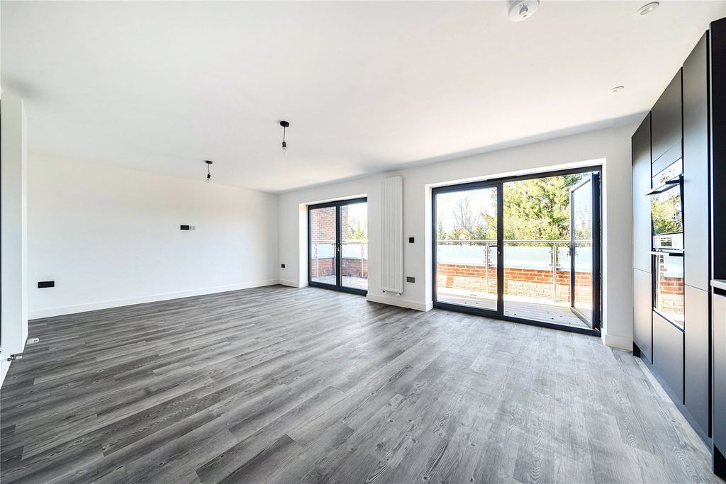 Property photo 2 of 20 Picture No. 04