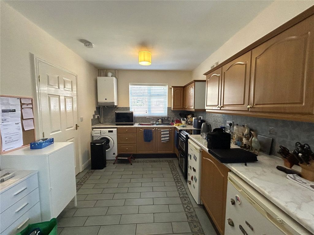 Property photo 2 of 12 Picture No. 03