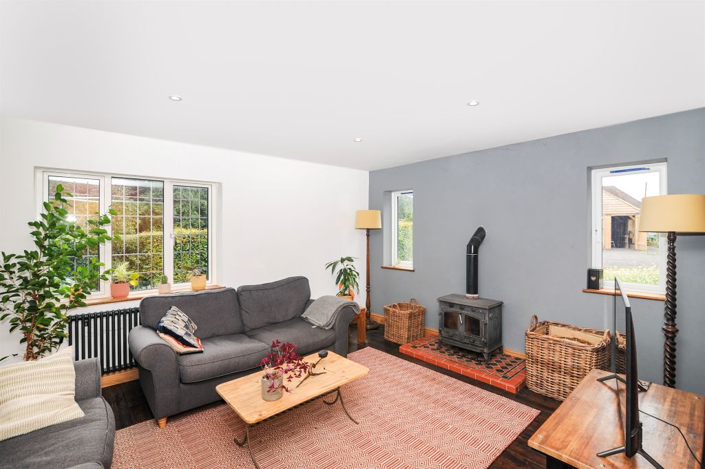 Property photo 2 of 30