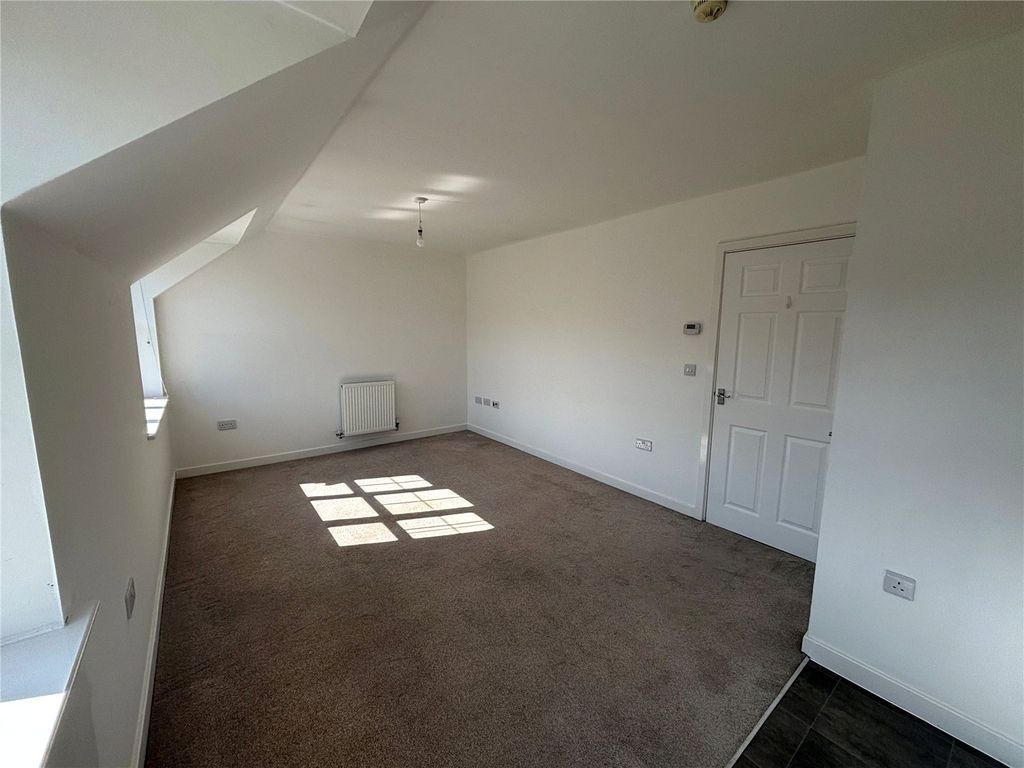 2 bed flat for saleWard Place, Birmingham, West Midlands B29 photo 4