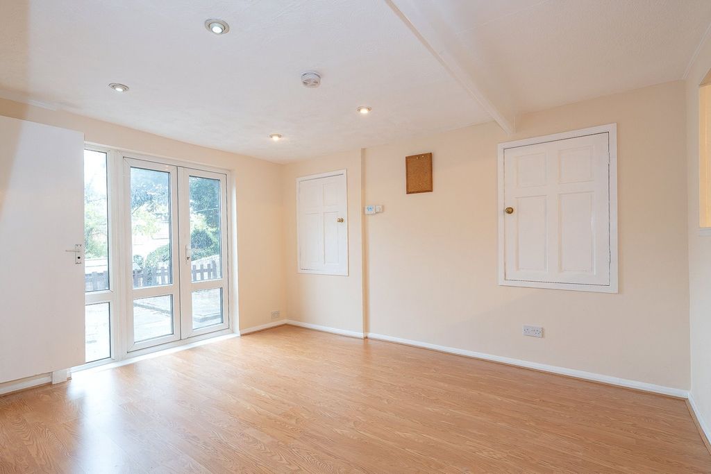 Property photo 3 of 15 Picture No. 09