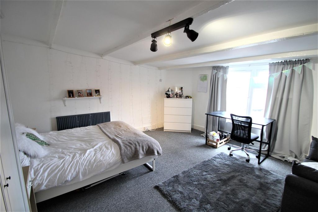 Property photo 3 of 7 Property Photo