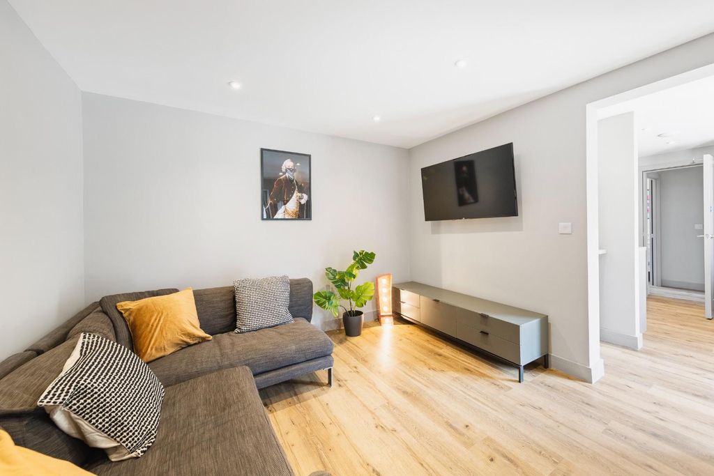 Property photo 1 of 13 1.Jpg